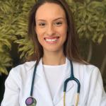 Geovana Burato  Médica Veterinária